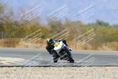 media/Apr-17-2022-CVMA (Sun) [[f474cfa795]]/Race 14 500 Supersport-350 Supersport (Holeshot)/